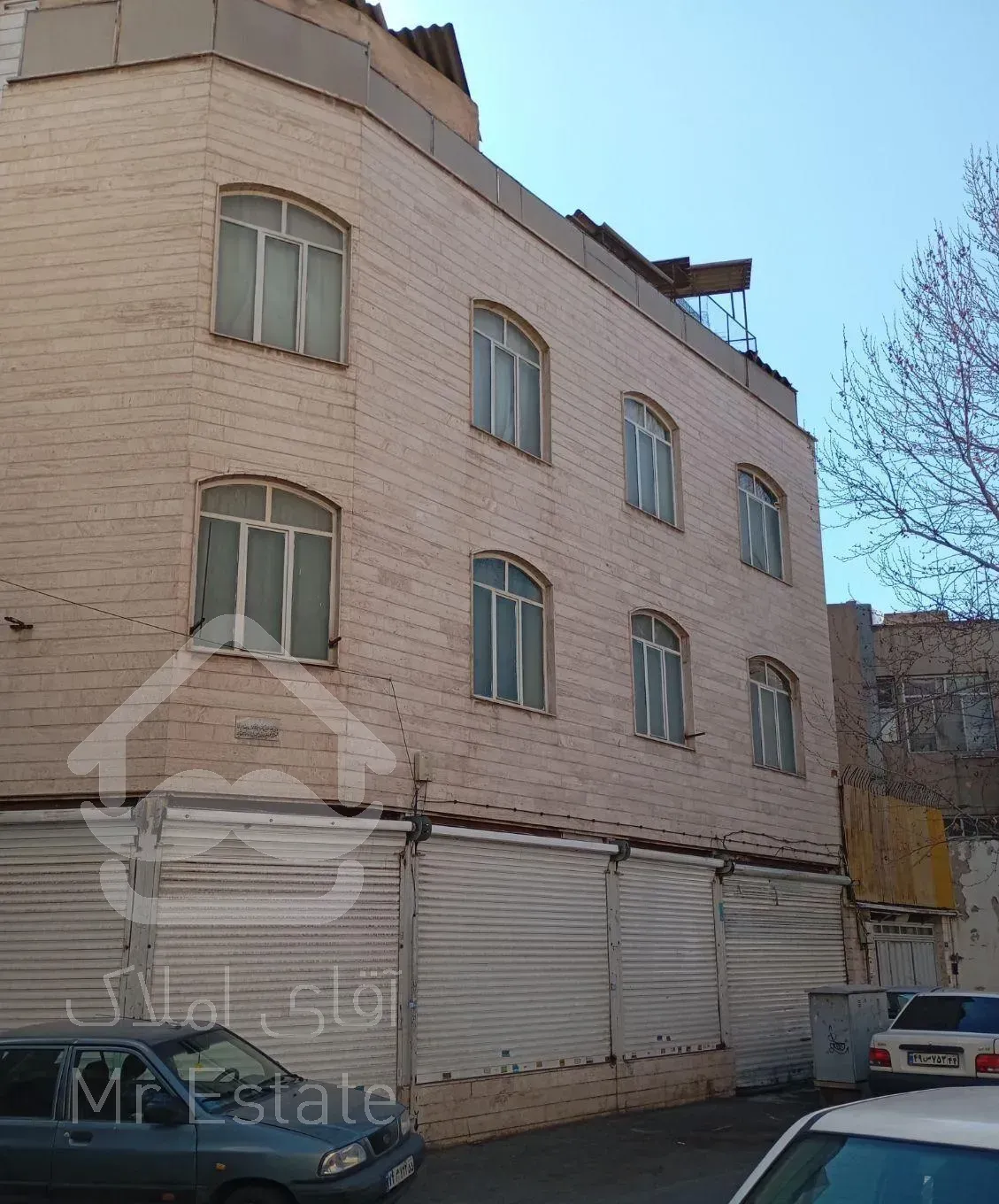 فروش آپارتمان ۱۰۴ متری ۱ خوابه طبقه ۳ در مینا