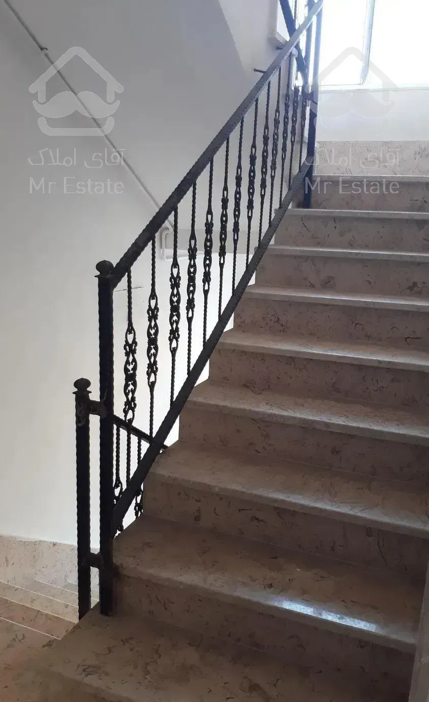 ۱۲۰ متر طبقه آخر کوی رحمانی