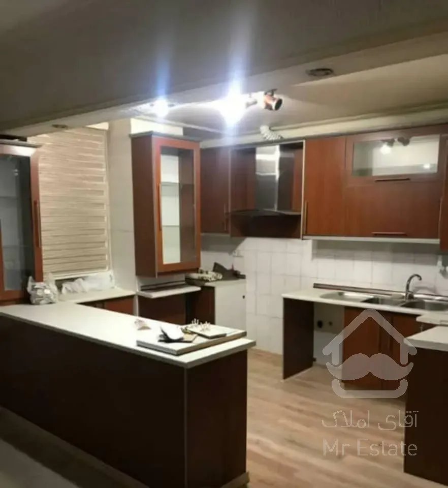 ۱۴۲ متر ۳ خواب برج باغ محدوده دریاچه چیتگر