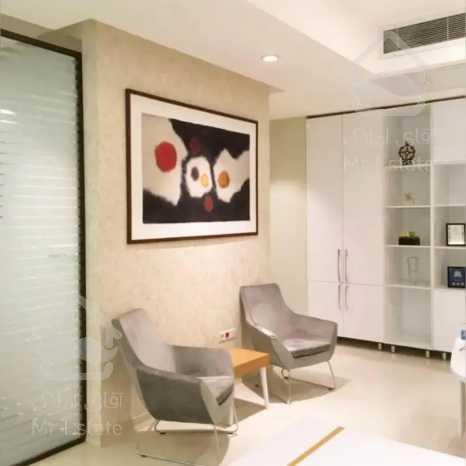 130 متر اداری - موقعیت عالی بر اصلی خیابان شهران