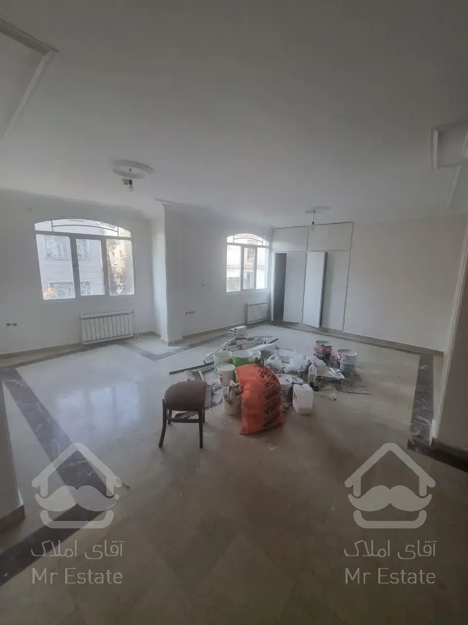 96متر بر خیابان دولت نبش چهاراه