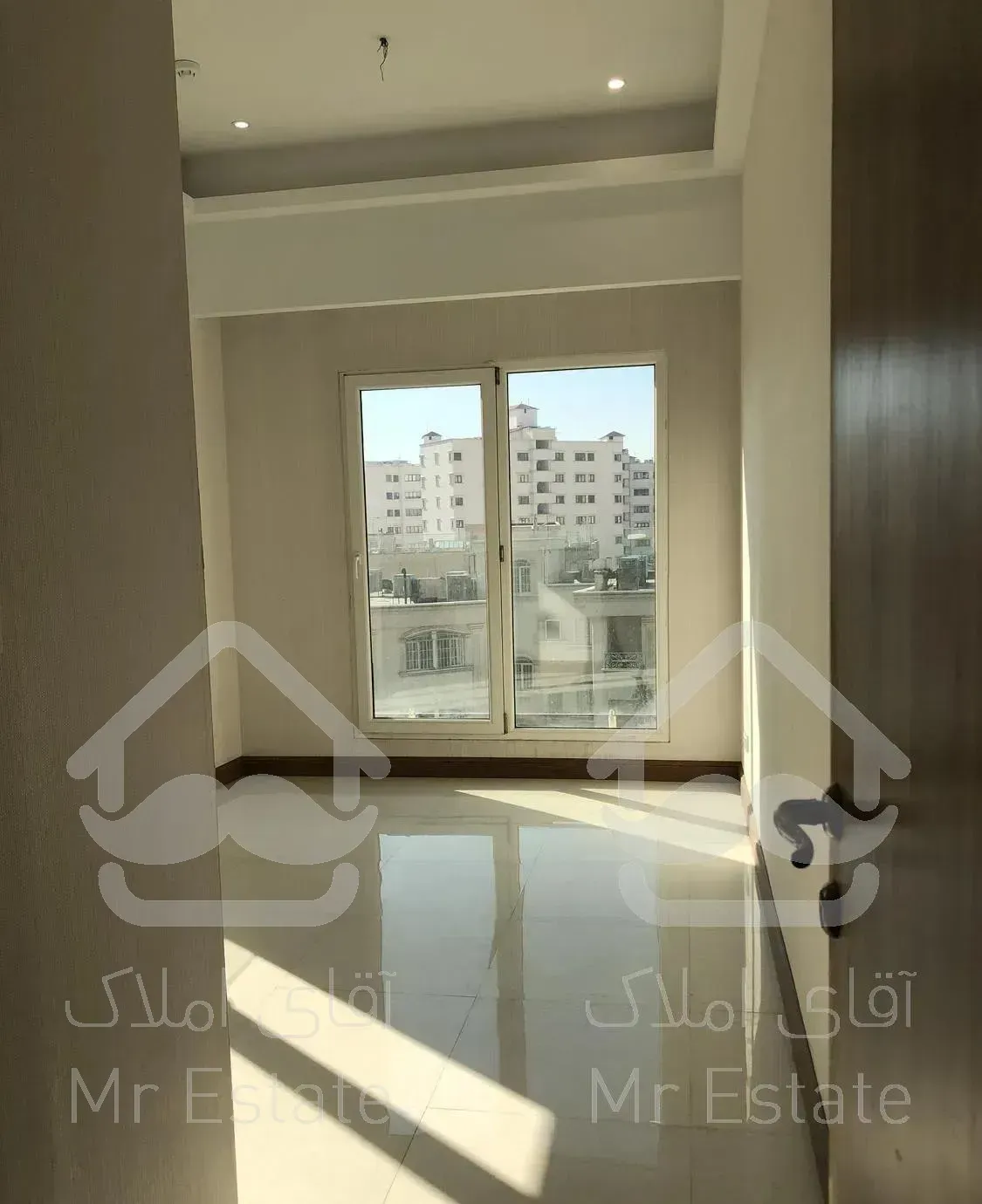 آپارتمان ۱۷۵متری (برج باغ )