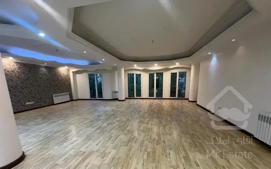 ۳۴۵ متر دروس/مذهبی نشین/غرق نور