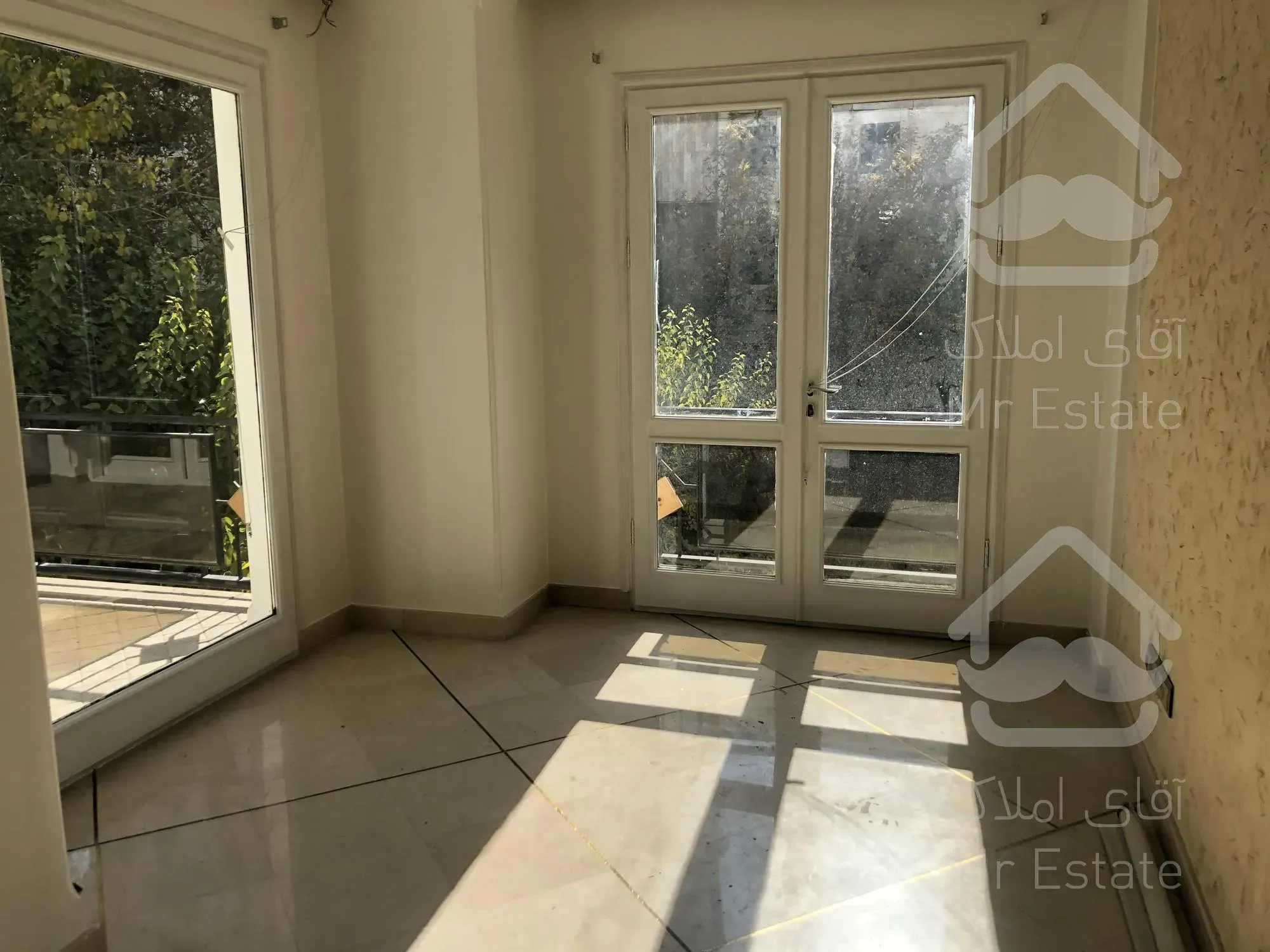 رهن و اجاره ۳۸۵ متری ۵ خوابه فرمانیه فول