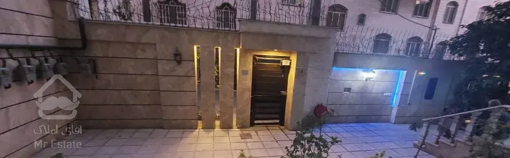 فروش آپارتمان ۱۳۲ متری ۳ خوابه همکف در سعادت‌آباد