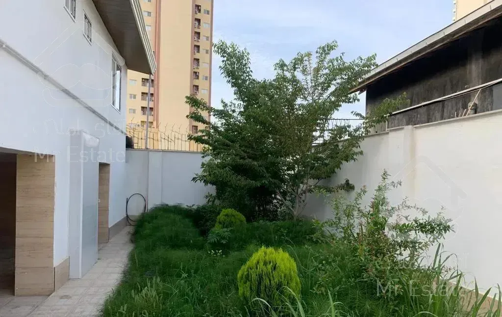 ویلا ۳۰۰متری در ولیعصر