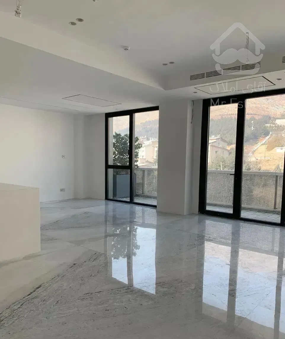 ولنجک ۱۸۰ متر کلید نخورده مجتمع برند بقیمت رسیده