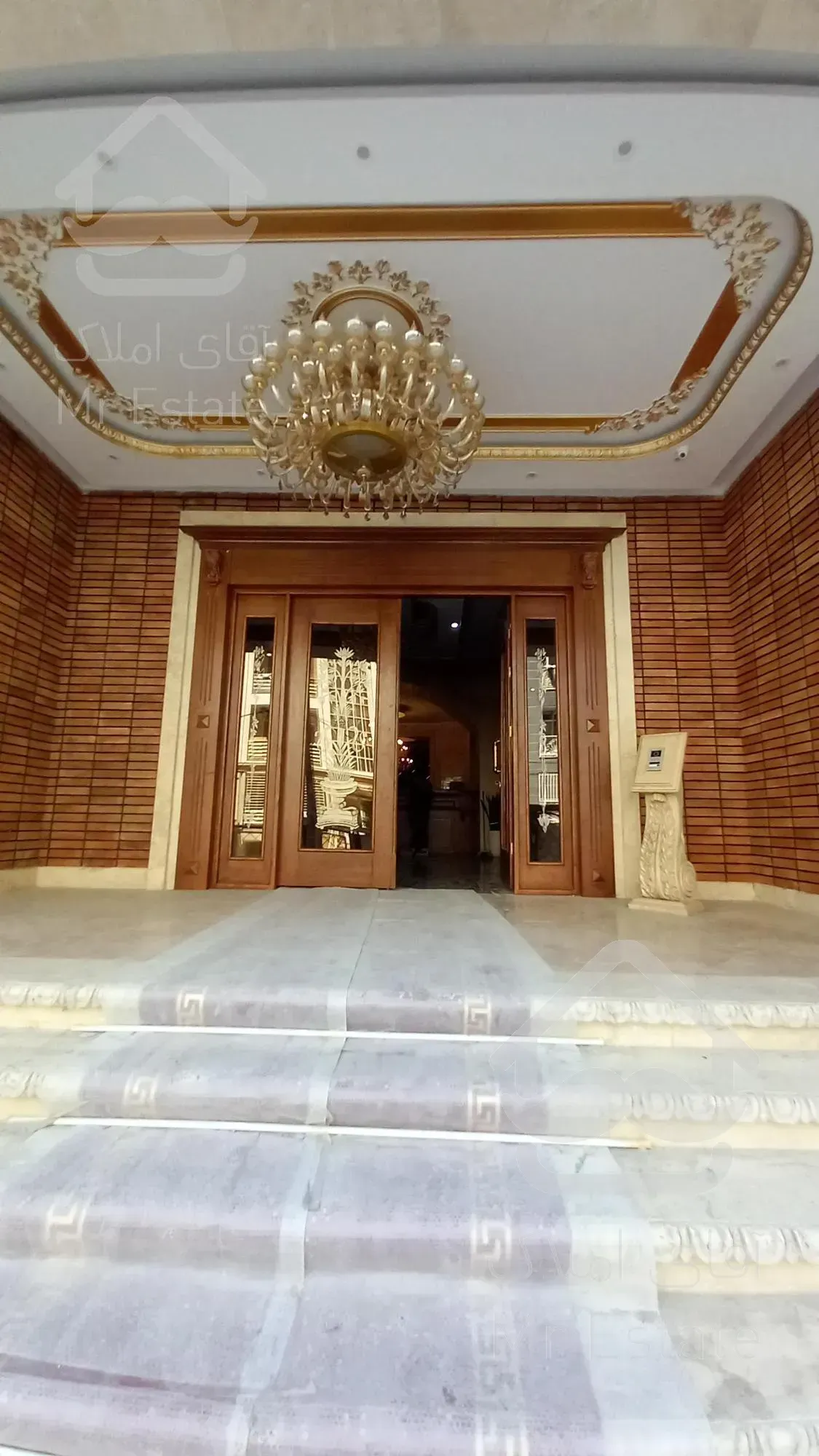 110متر نوساز کلید نخورده متریال برند اعیونی