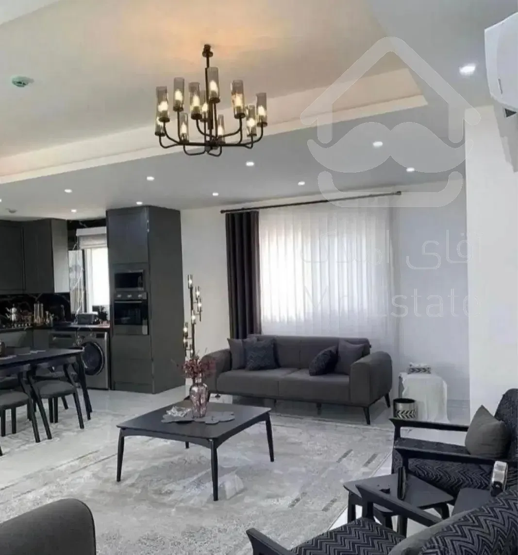 ۱۰۵متر ۴ساله کلید نخورده ورودی از لابی گیشا