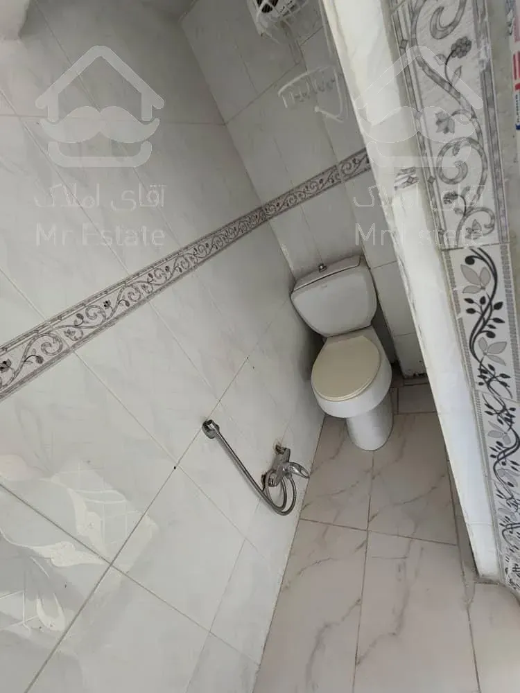 اپارتمان ۱۲۰ متری طبقه اول موقعیت شمالی جنوبی