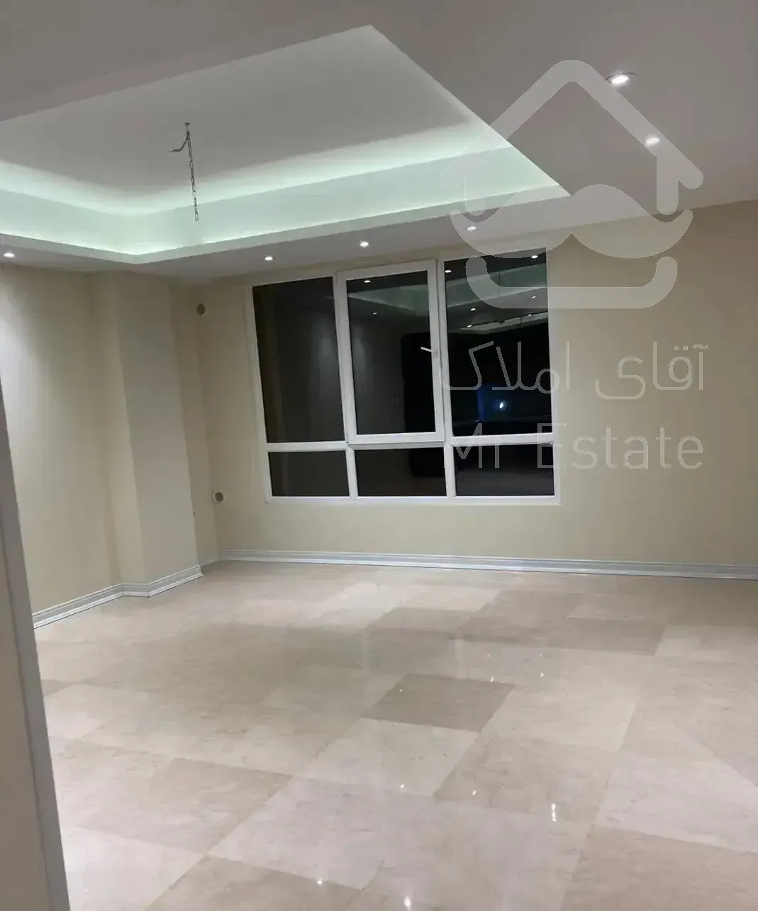 ۹۸ متر شمال مرزداران لاله