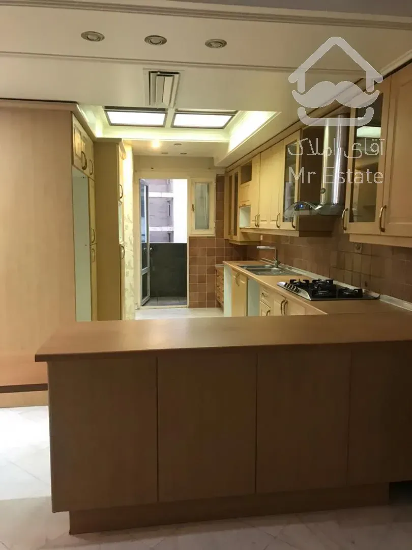 ۱۷۶متر/۳ خوابه/ فول/شمال کاشانی/