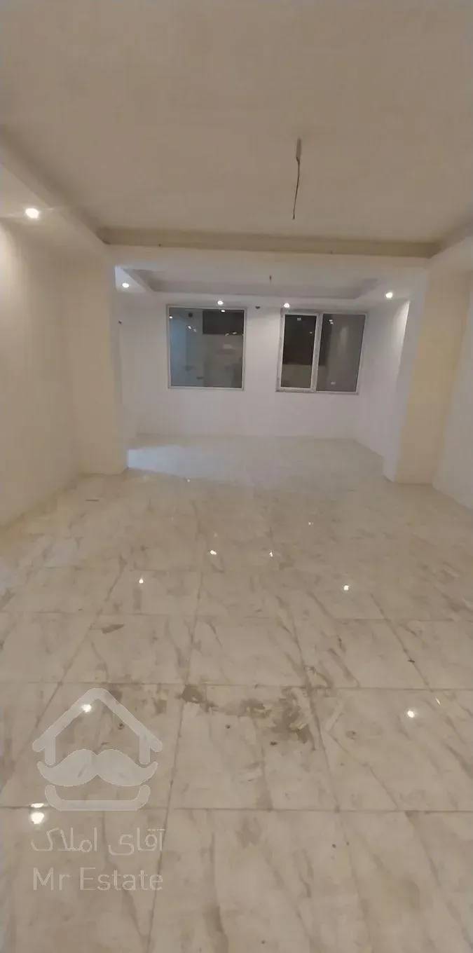 **املاک کیان**آپارتمان 85 متری گرمدره شمالی