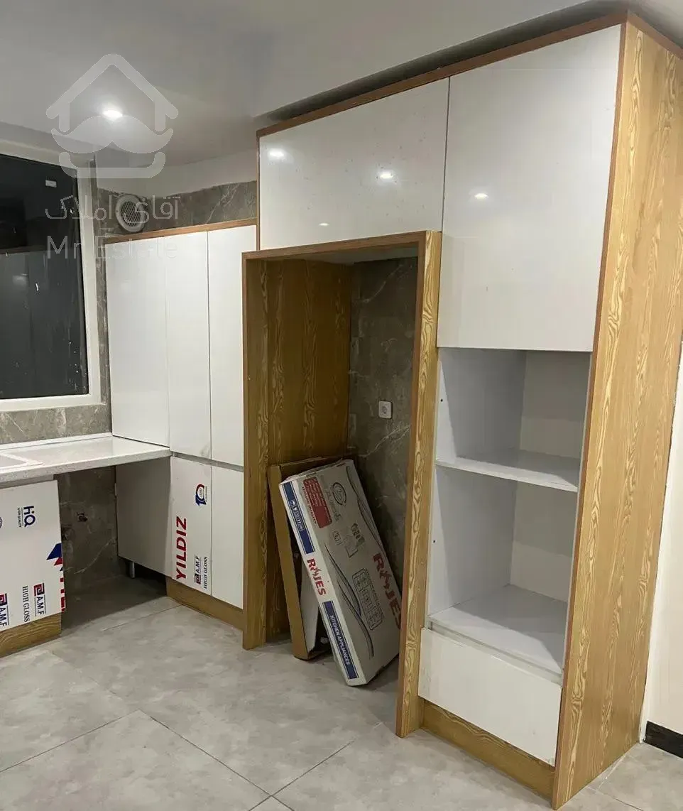 پیروزی کلینی ۹۲متری نوساز تک واحدی