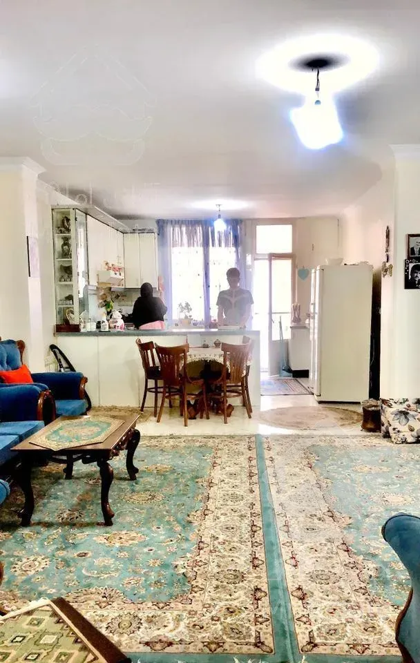 72متر /طرشت/ بلوار صالحی /میدان سما /