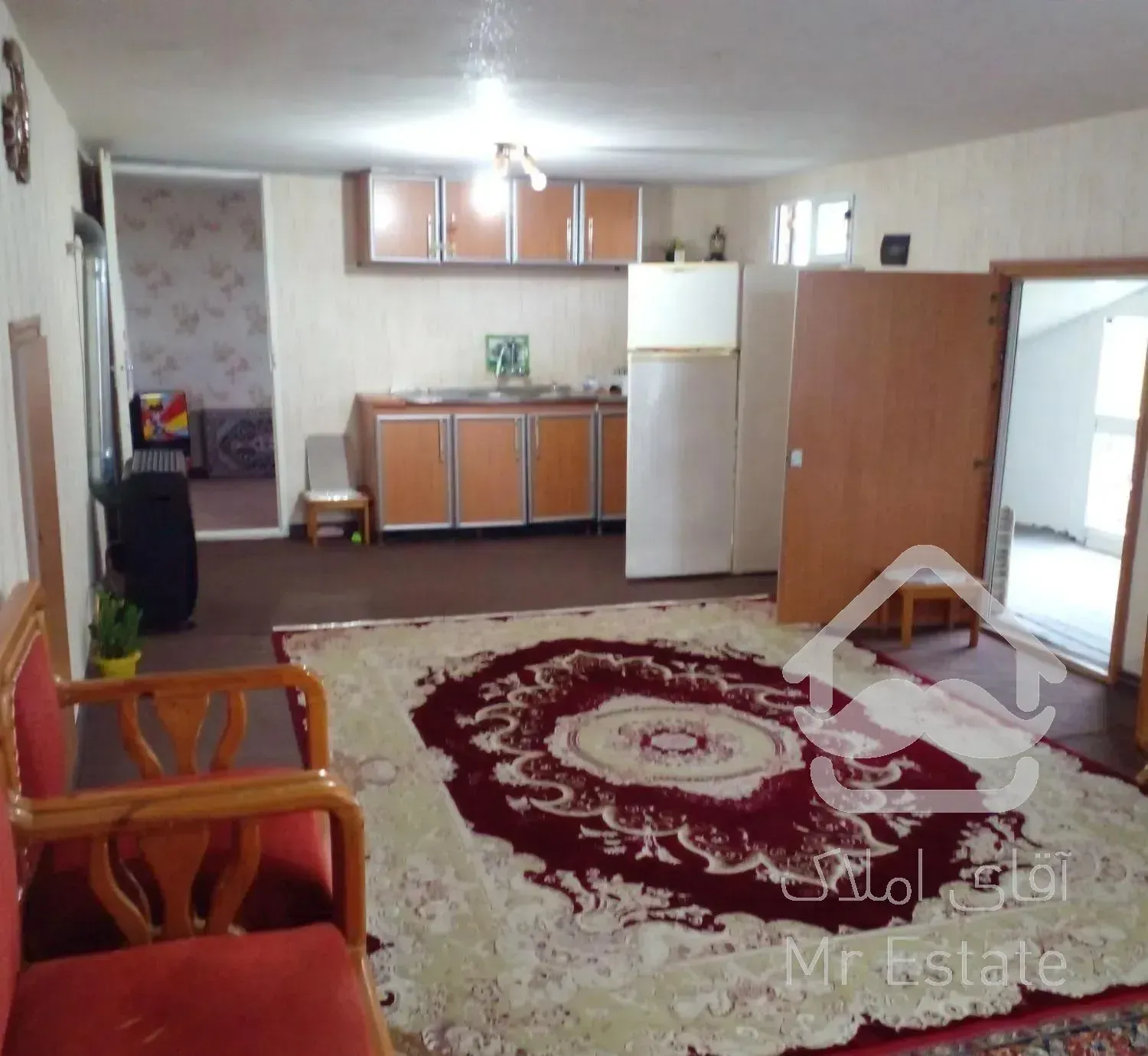 ویلا با کولر و پارکینگ مستقل بشرط تمیزی