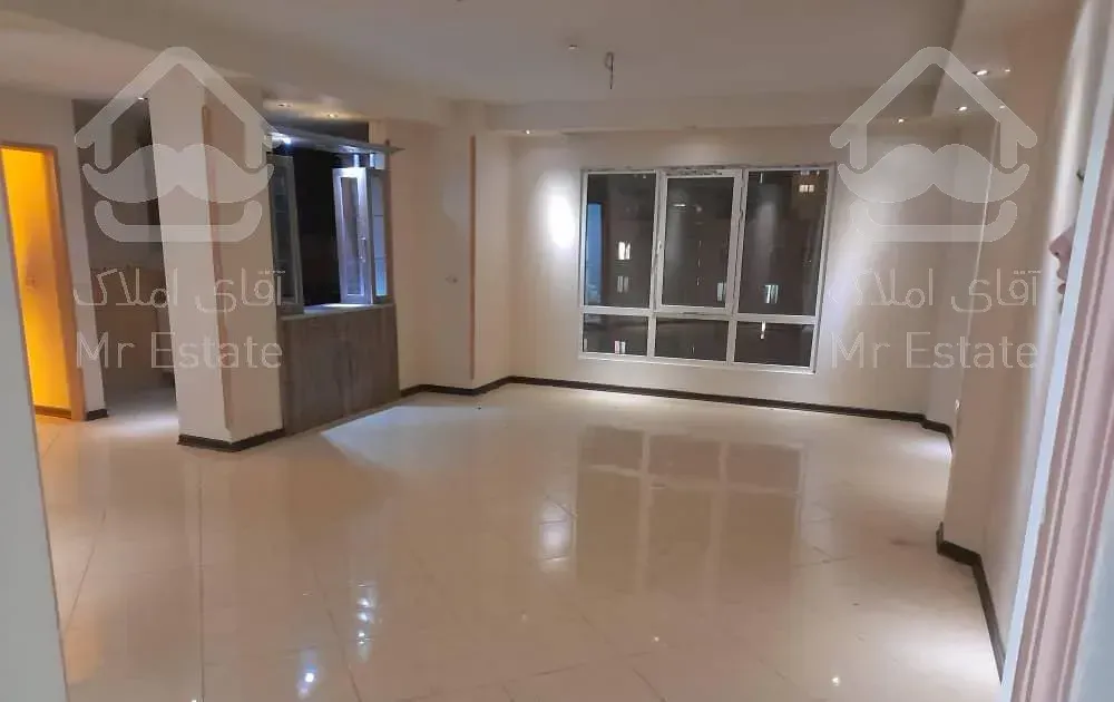 آپارتمان ۹۷ متر و ۲ خوابه میباشد