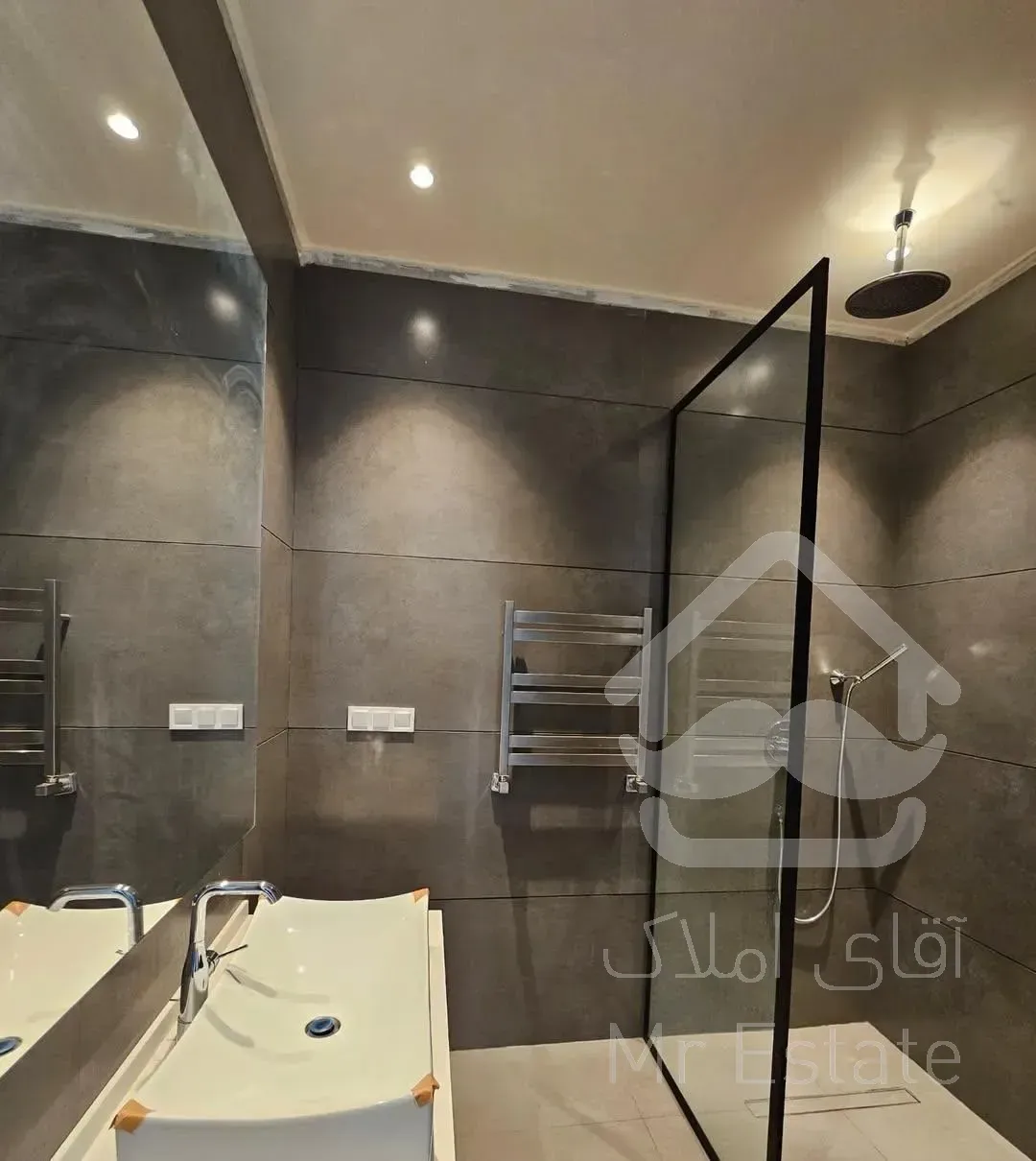 100متر اقدسیه طبقه آخر روبه آفتاب فرعی بن‌بست