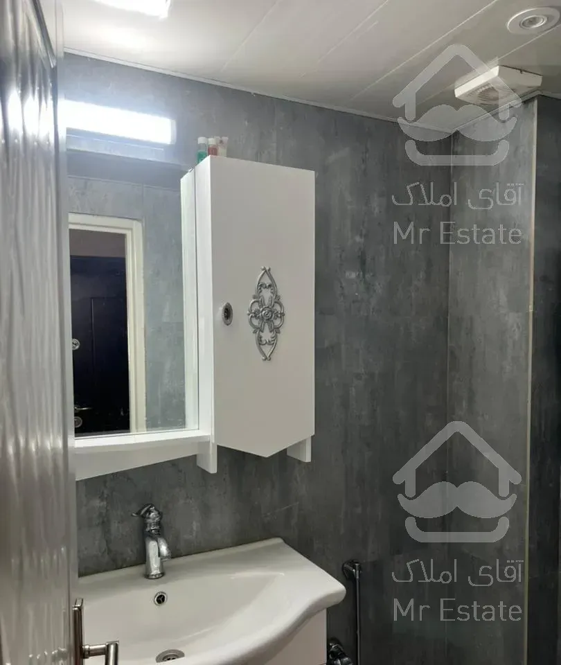 ۱۲۵ متری  ۶ واحدی  شیک