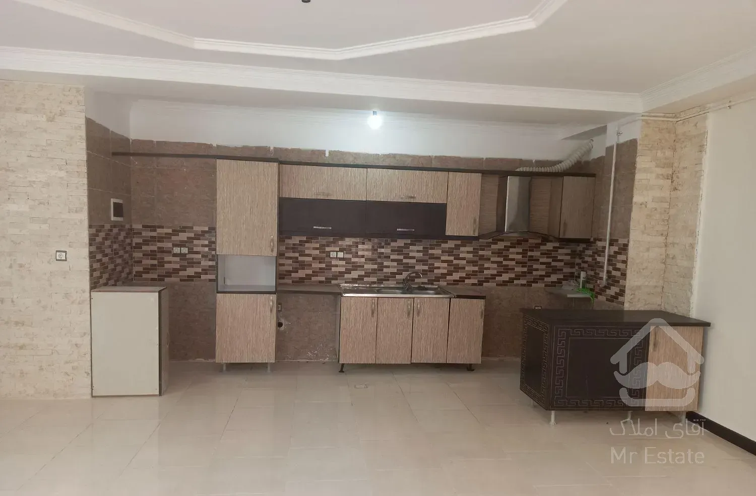 فروش آپارتمان ۹۲ متری میدان بسیج