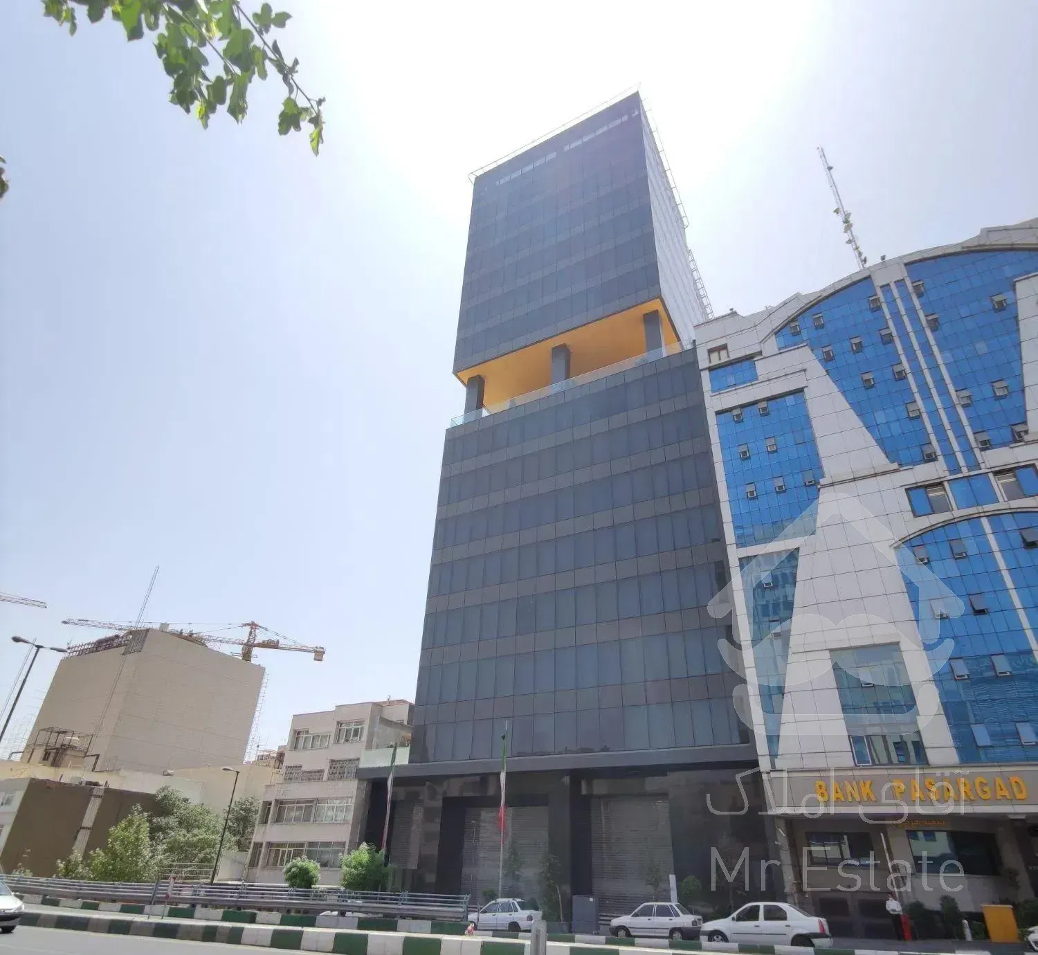 ۵۱متر تجاری ‌۲۵متر بالکنی فروش‌ تهاتر ملک و سرقفلی