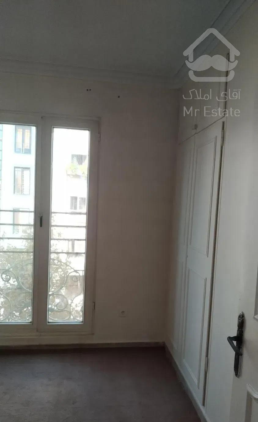 76 متر شرق پروین