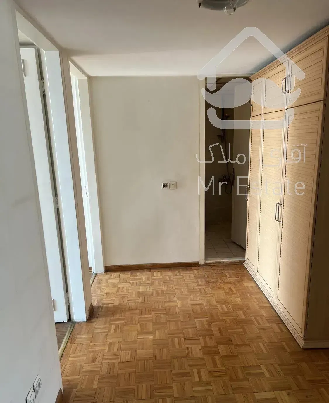 161 متر سه خوابه حوالی پارک هنرمندان