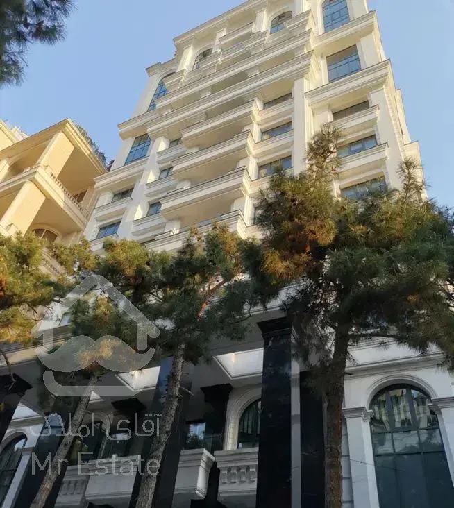 ساختمان برند پاسداران/۲۷۰متر/طبقه۵/ 3P/FULL Common