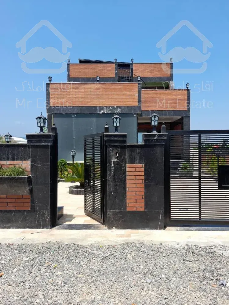 فروش ویلا ۵۸۰ متری تریبلکس