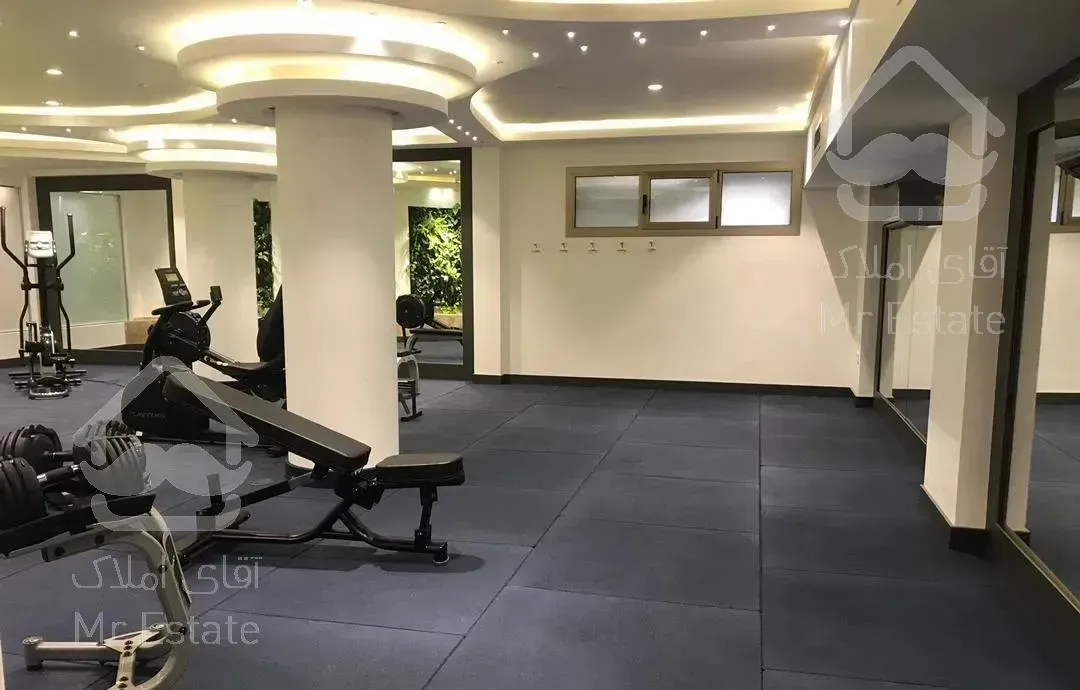 ۵۰۰ متر پنت هاوس در طبقه یازدهم با ویو و تراس بزرگ