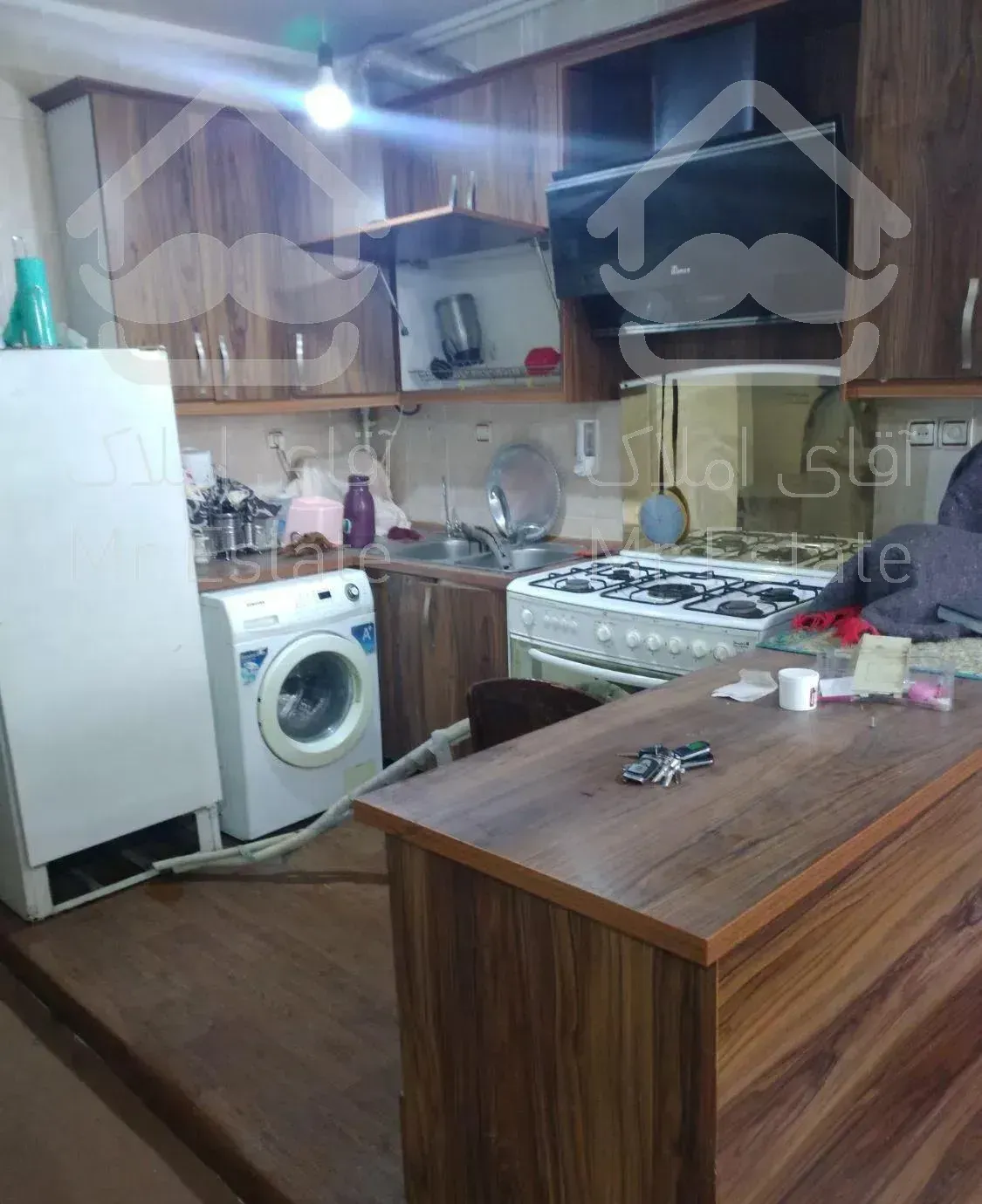 رهن کامل بالا ویلایی شیک و تمیز در نبوت