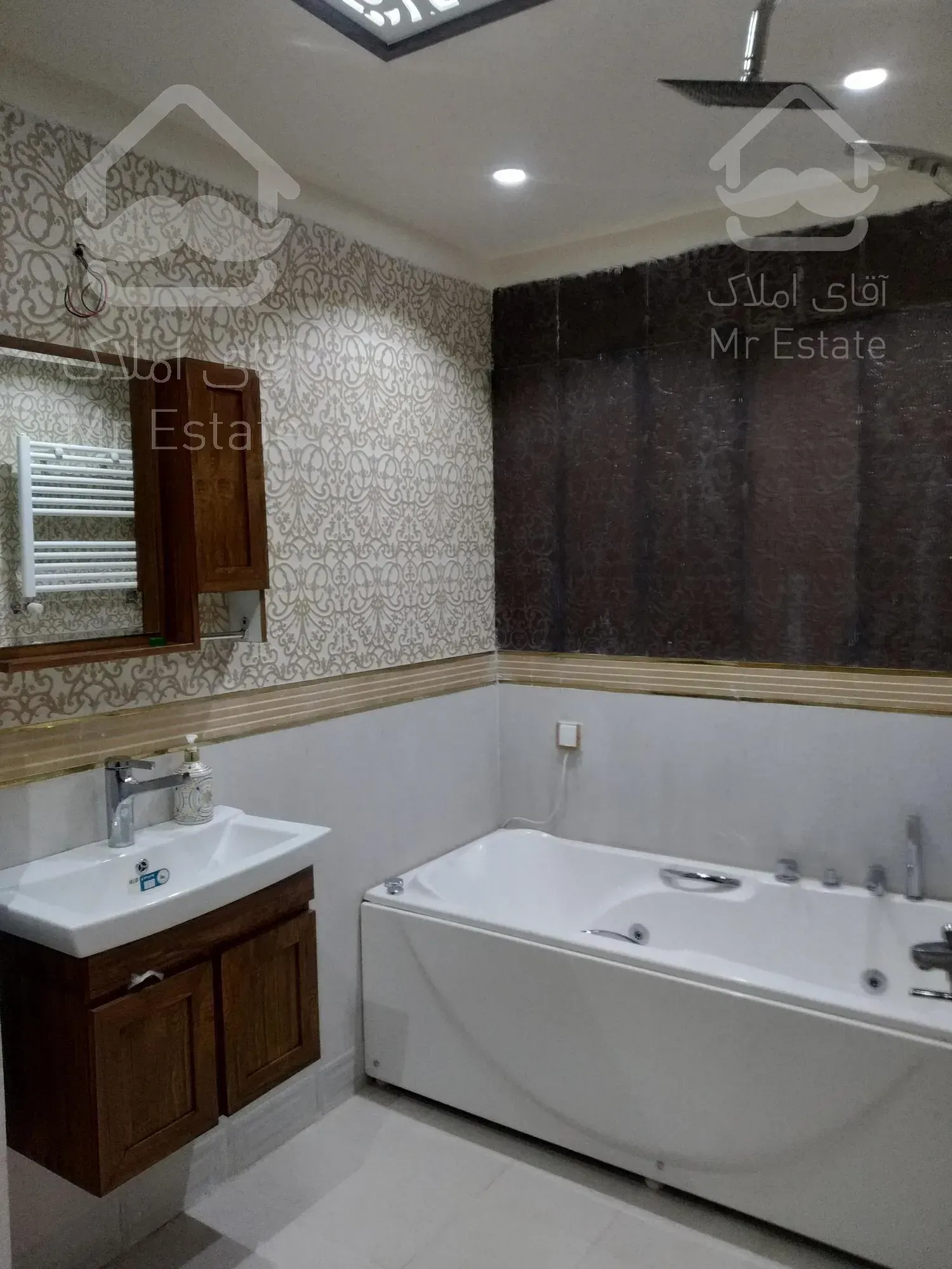 خرید آپارتمان ۱۰۵ متری اندرزگو