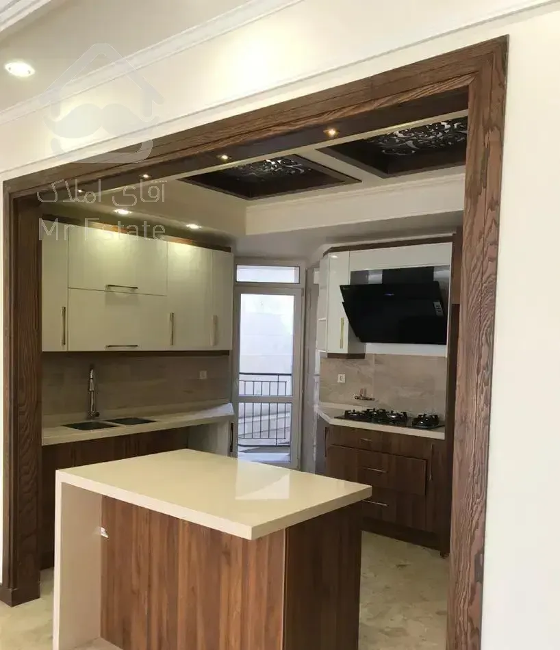 میرداماد ۱۵۰ متر ۷۰ متر حیاط اختصاصی بدون مشابه