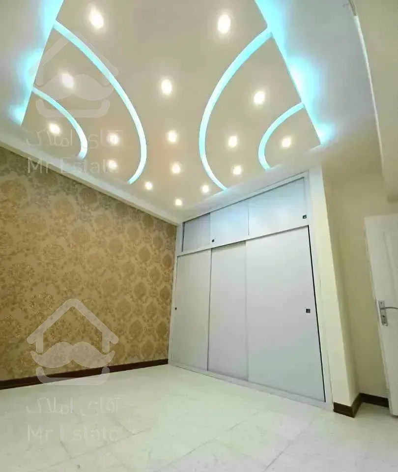 آپارتمان ۲خواب/  بتنی ساز/ باحیاط / دو واحدی /پرند