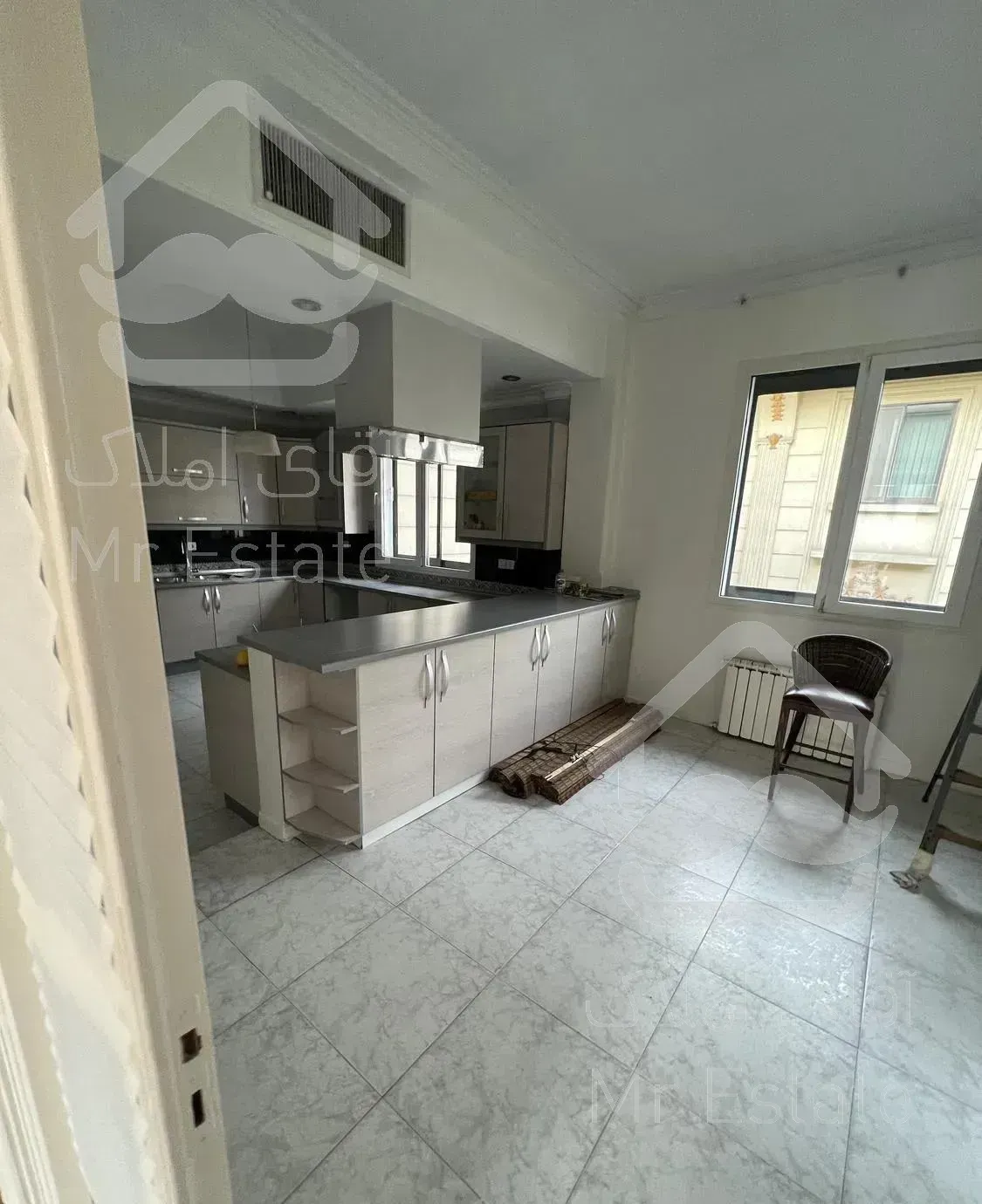 ۲۰۰ متر اپارتمان در منظریه جهانتاب