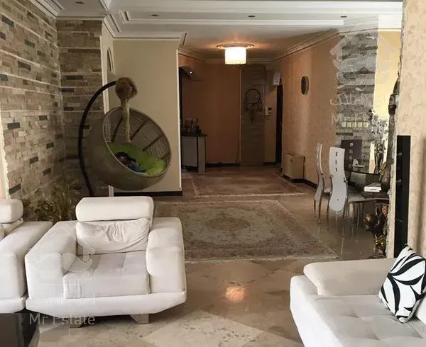 آپارتمان 130 متر /2خواب / خیابان مروارید