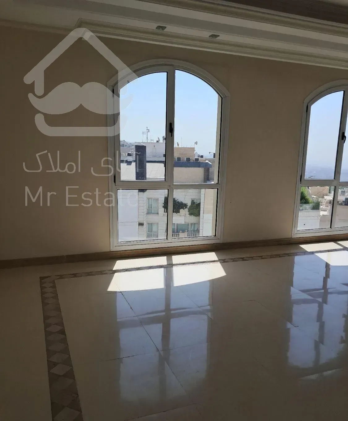 نیاوران  ۱۸۴ متر  ۳خواب باویو عالی