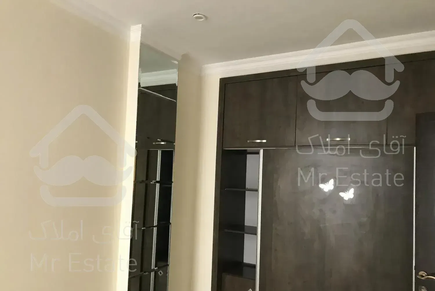 93متر غرق در نور / دسترسی مناسب باغ فردوس