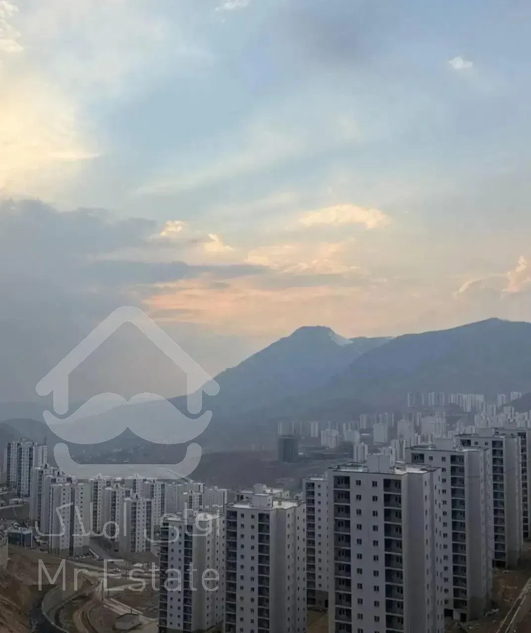 آپارتمان ۹۰ متری * ویو ابدی * طبقه۱۱ پردیس فاز ۱۱