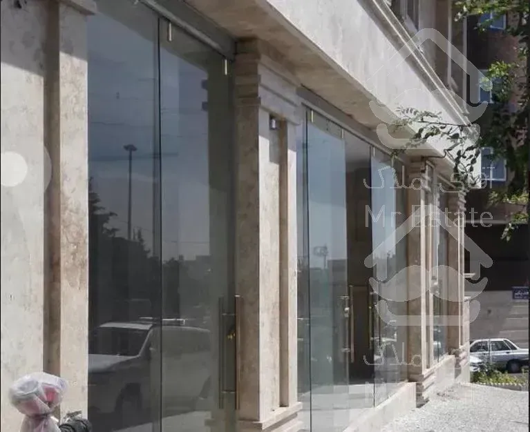 288 متر سند تجاری / گذر شلوغ / بر  اصلی / فرصت استثنایی