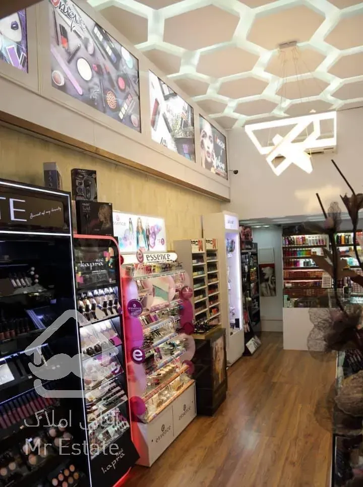 شهرک غرب 25 متر مغازه پاساژ گل افشان