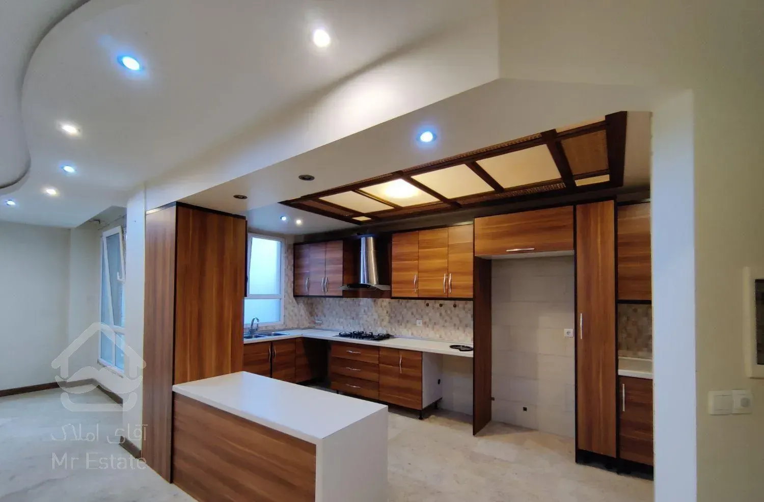 ۱۳۷ متری ۳ خوابه در دزاشیب