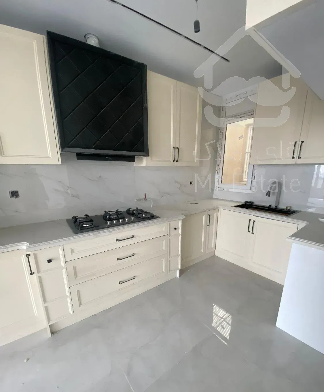 ۱۲۰ متر ۲ خ ظفر  فول بازسازی