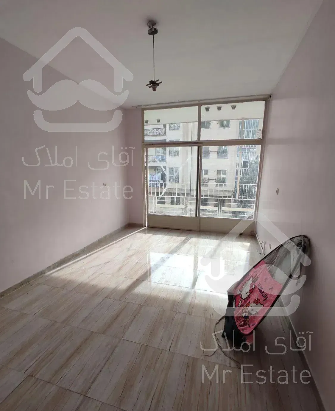 آپارتمان ۴خواب قدیمی نورگیر  تکواحدی