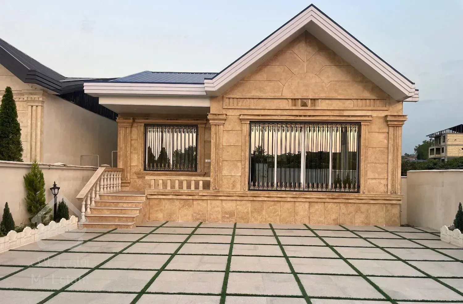 ۲۵۰ متر زمین ۱۲۰ ویلا نوساز  سلیمان اباد