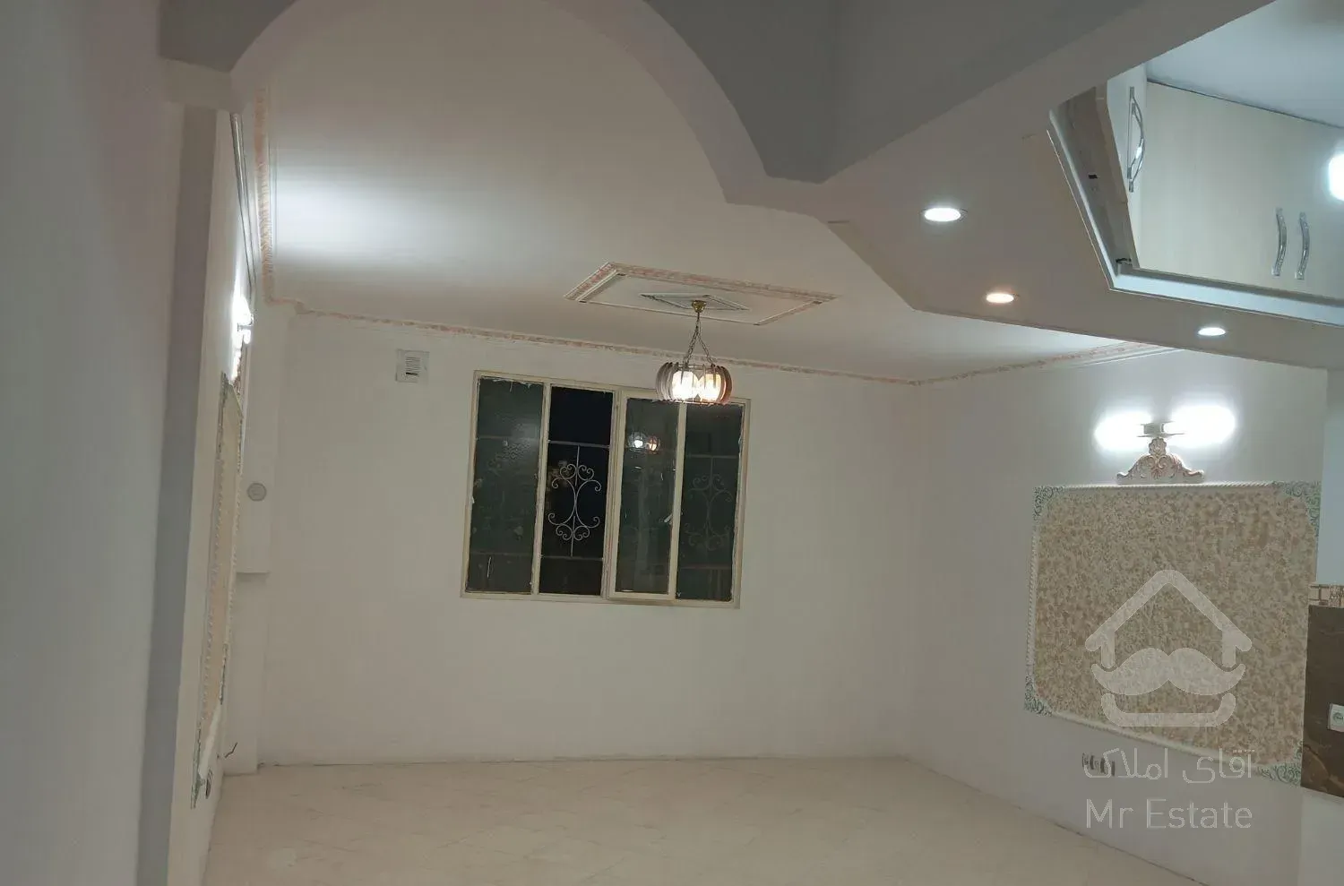 ۶۵متر حاشیه۱۶متری با پارکینگ طبقه اول طباطبایی۲۲