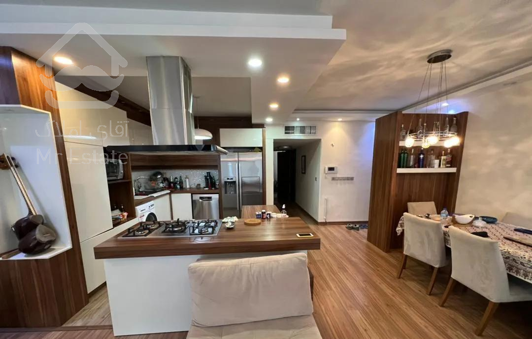 ۷۵ متر دوخواب خیابان فرشادی