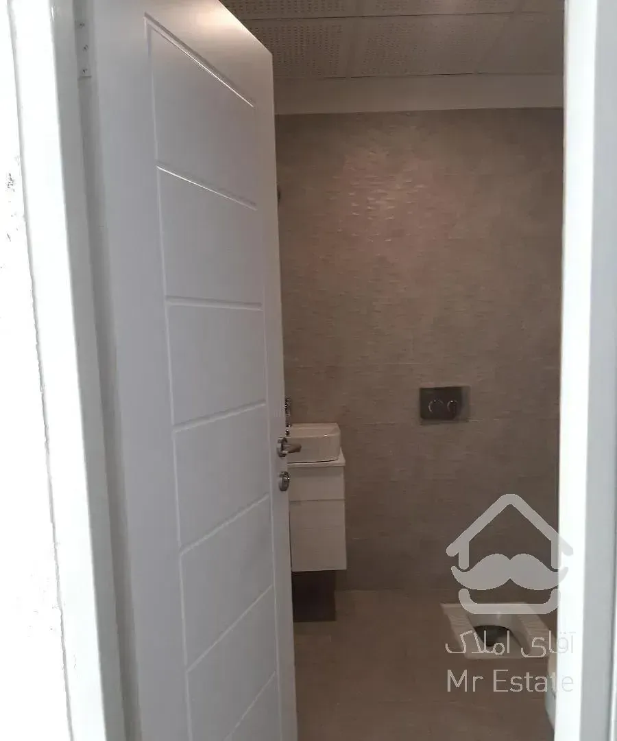 واحد اداری دریاچه چیتگر  کلید نخورده