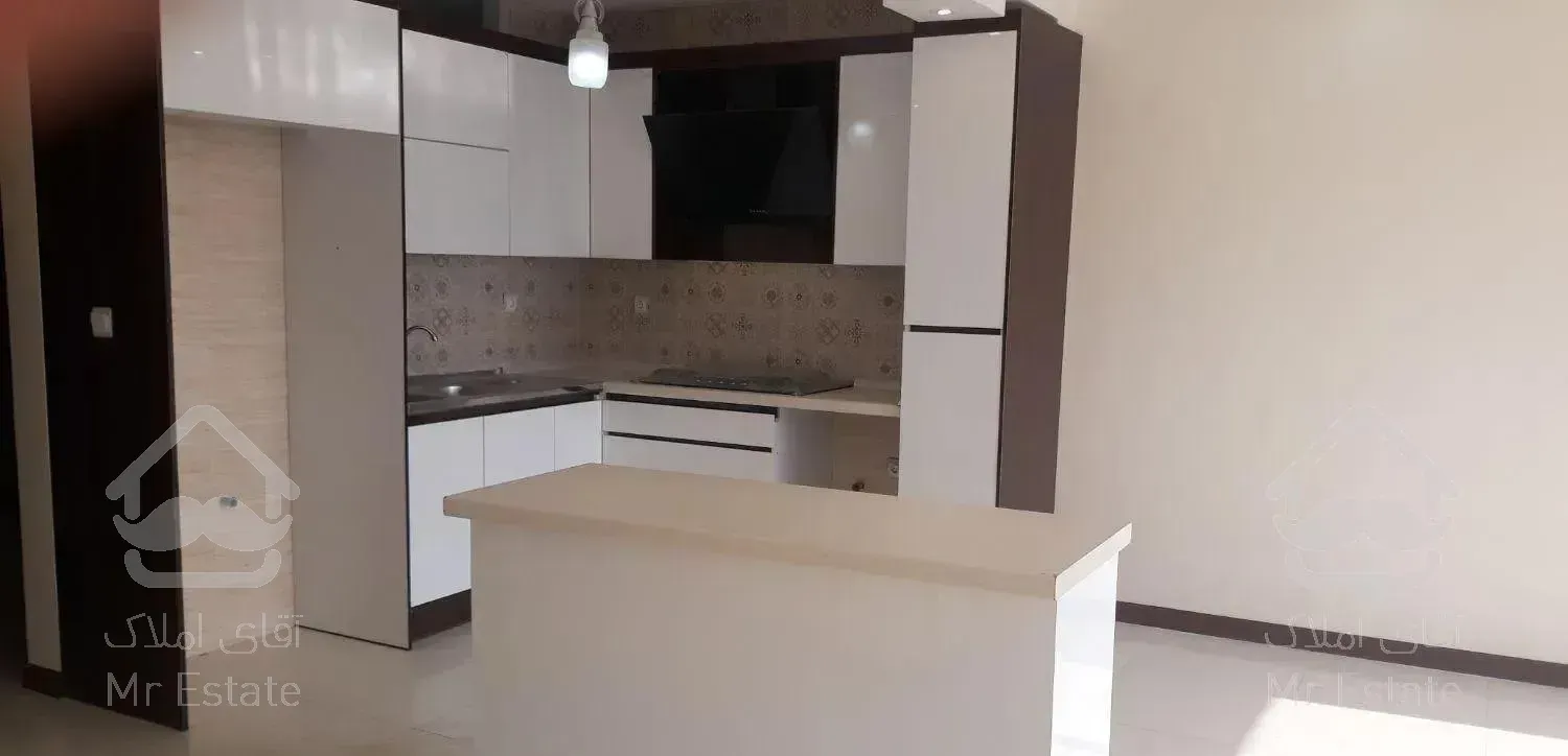 اپارتمان نوساز فول امکانات واقع در شهرک نور ابریشم