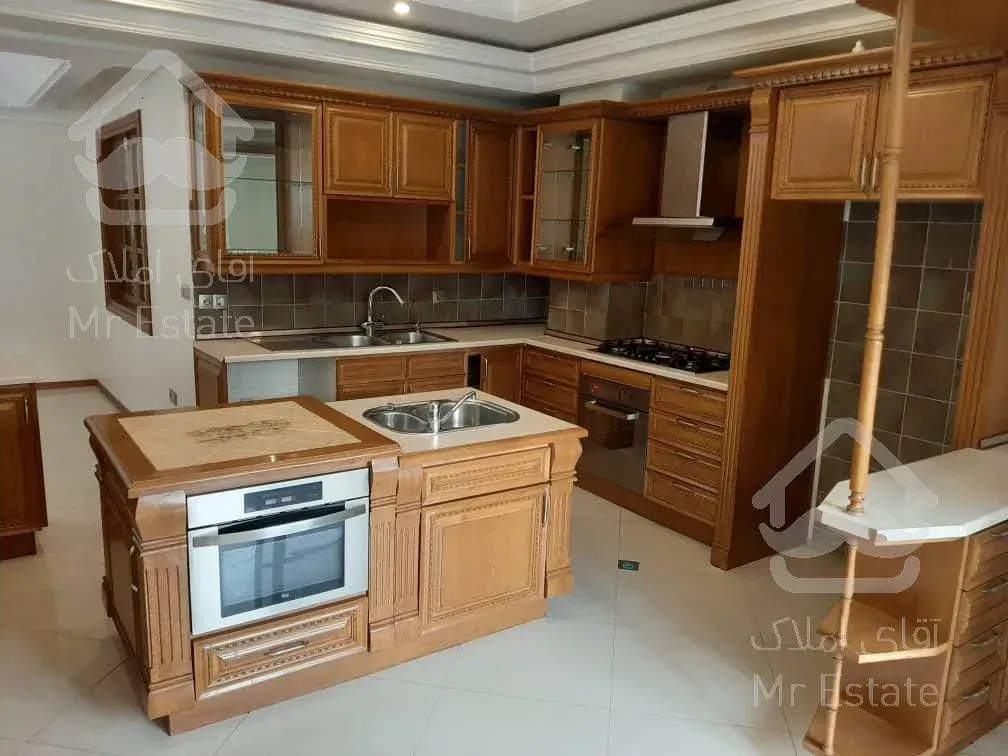 اجاره و رهن آپارتمان فرشته 210  متر شیک